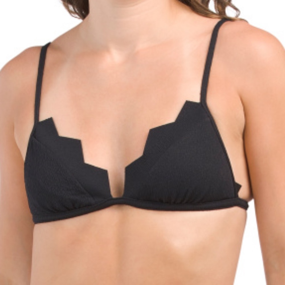 Vix Black Triangle Bikini Top Elegant Swimwear